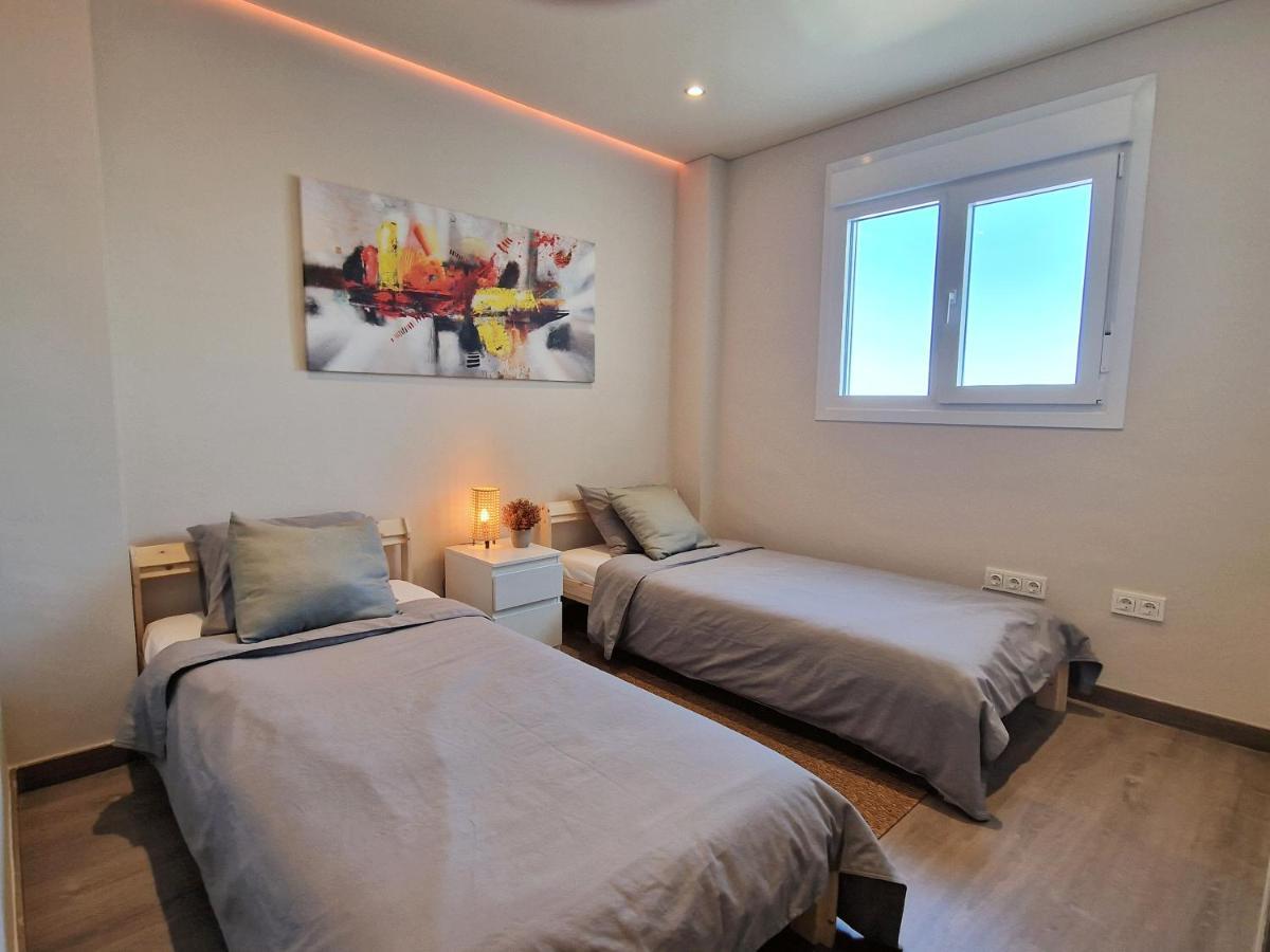 Emerald Apartment - Spacious Modern 2 Bedroom Benalmadena Exterior photo